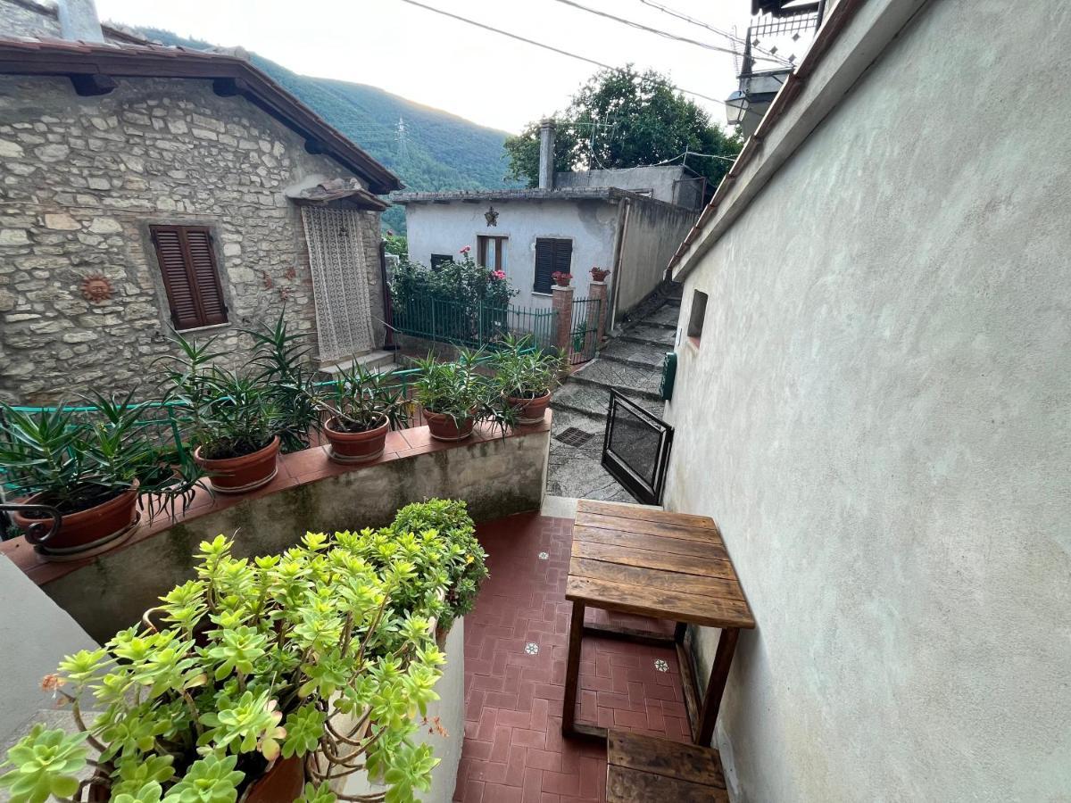 Appartamento A Valle San Martino Di Spolète Extérieur photo